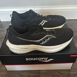 Saucony Triumph 21